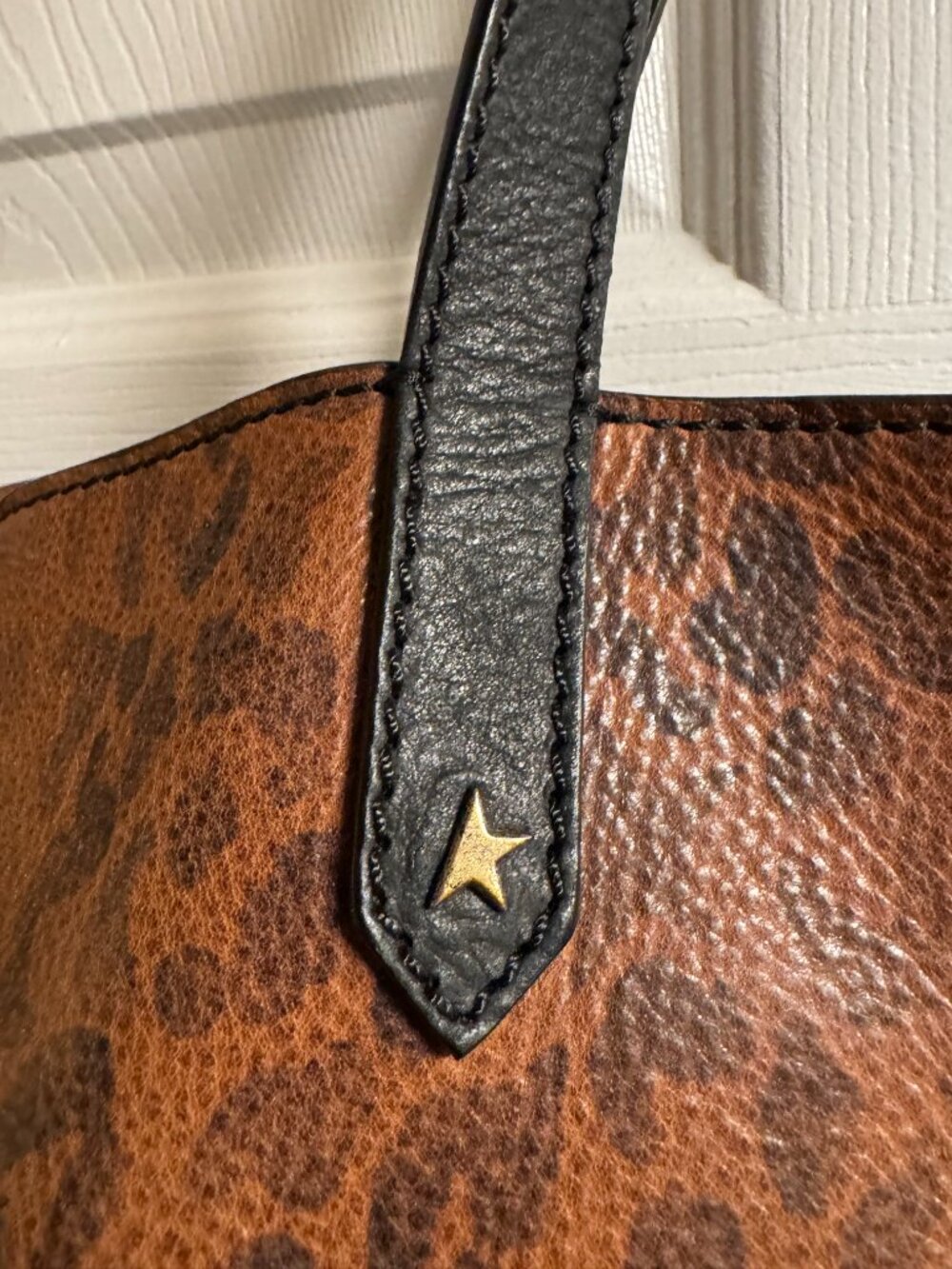 Golden Goose Pasadena Bag in leopard print - Picture 5 of 10